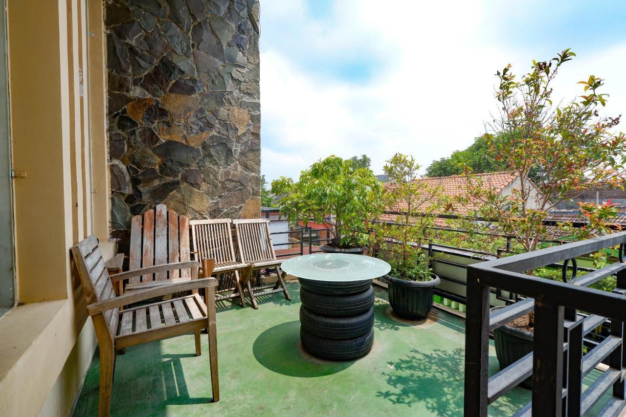 Oyo Life 2812 Hommy Boarding House Hotel 2*