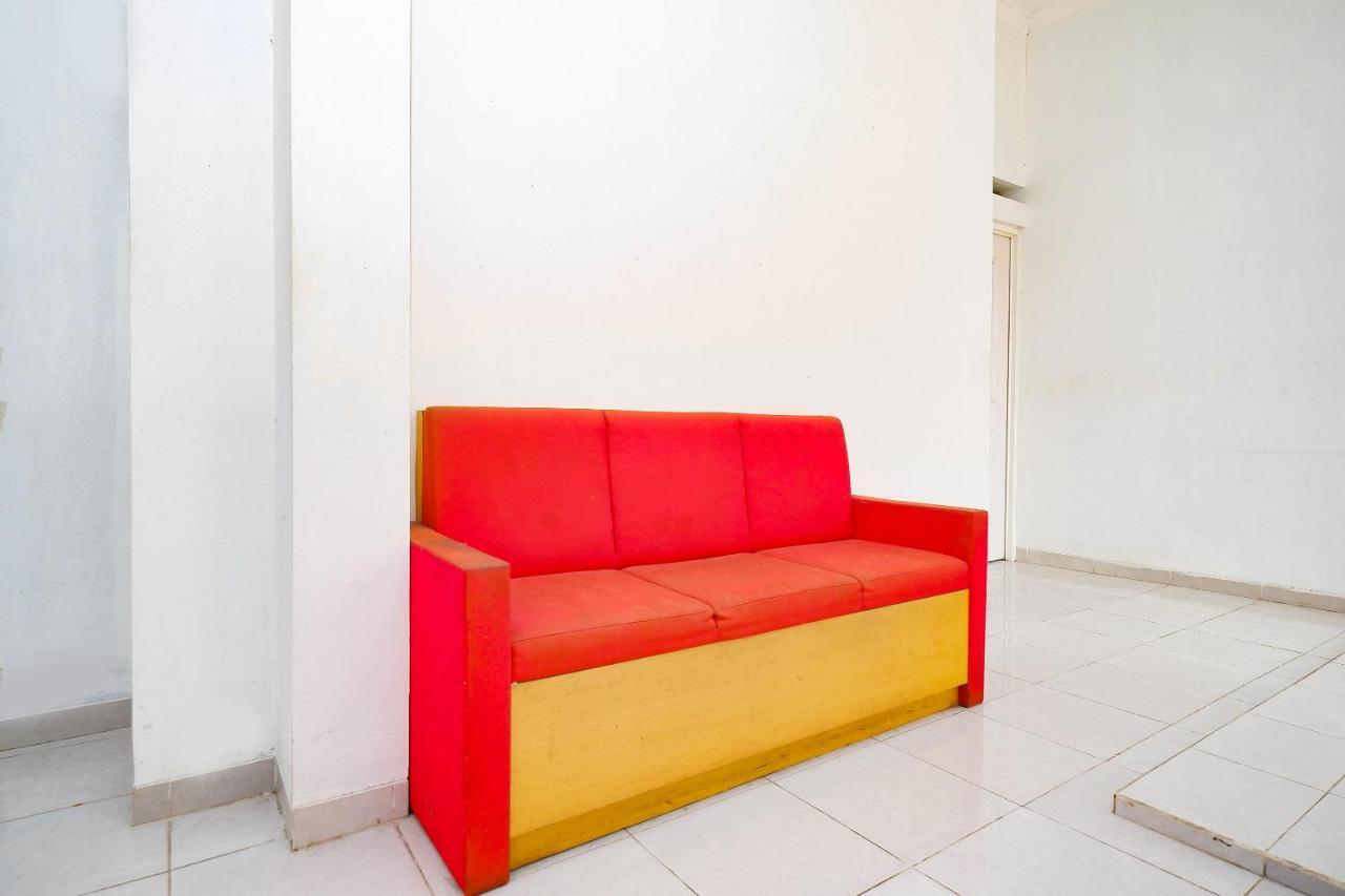 Oyo Life 2812 Hommy Boarding House Hotel Semarang