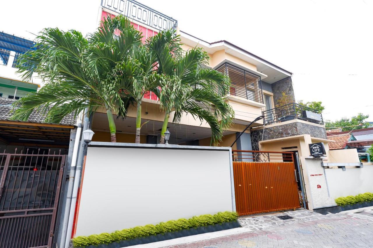 Oyo Life 2812 Hommy Boarding House Hotel 2*