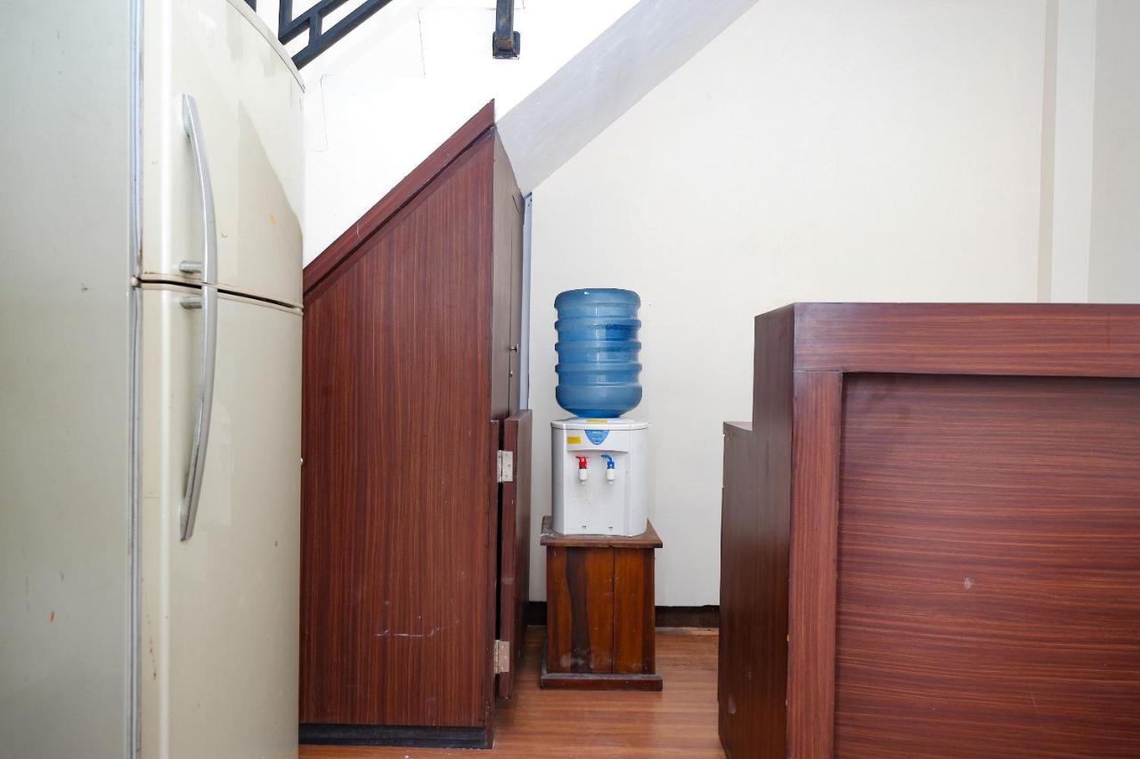 Oyo Life 2812 Hommy Boarding House Semarang