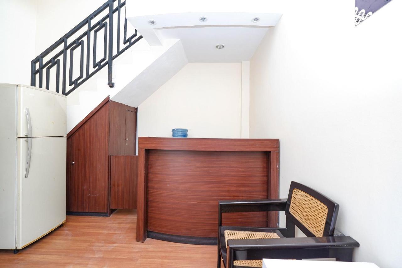 Oyo Life 2812 Hommy Boarding House Hotel Semarang